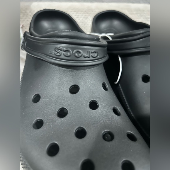 Crocs black 9 men 11 women- new - no tag. - Picture 2 of 4